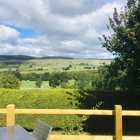 Apartman The Hut In The Orchard @ Yorecroft *
